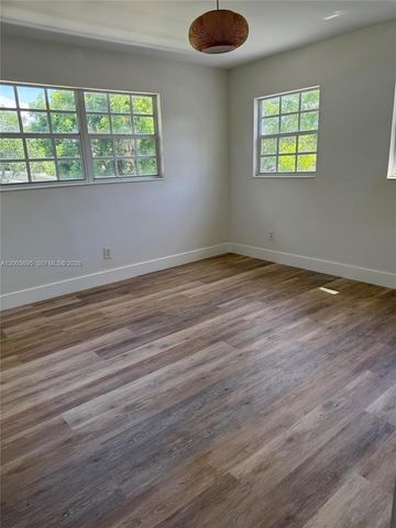 8320 SW 161st St, Palmetto Bay, FL 33157