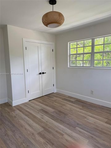 8320 SW 161st St, Palmetto Bay, FL 33157