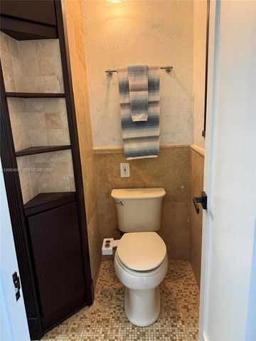 8320 SW 161st St, Palmetto Bay, FL 33157