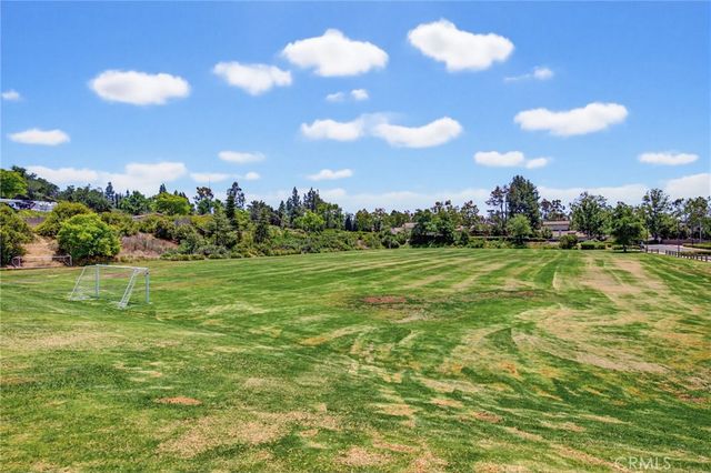 6818 Poppyview Drive, Oak Park, CA 91377