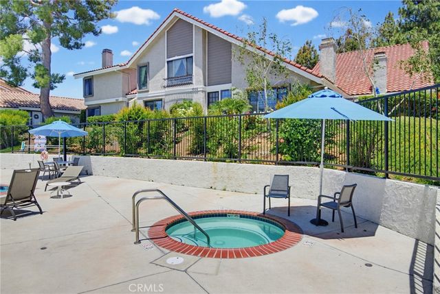6818 Poppyview Drive, Oak Park, CA 91377