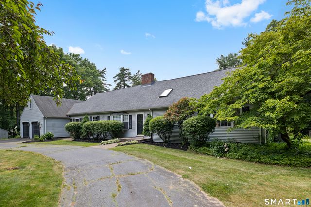 7 Nod Brook Drive, Simsbury, CT 06070