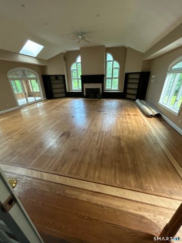 7 Nod Brook Drive, Simsbury, CT 06070