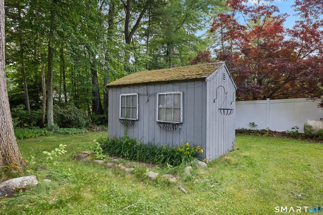 7 Nod Brook Drive, Simsbury, CT 06070