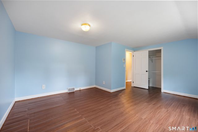 7 Nod Brook Drive, Simsbury, CT 06070