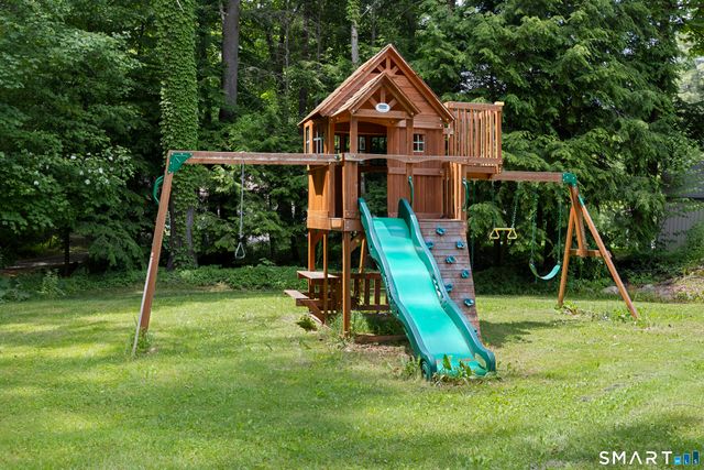 7 Nod Brook Drive, Simsbury, CT 06070