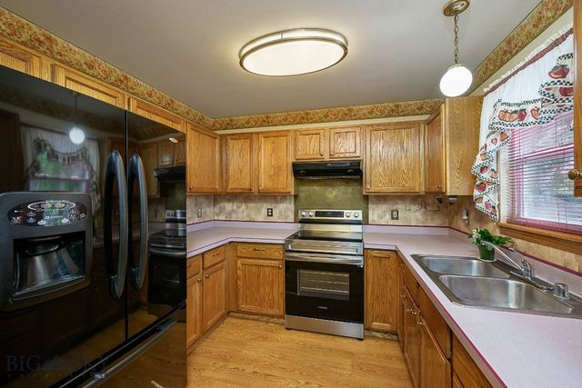1410 Hawthorne Lane, Billings, MT 59105