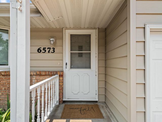 6573 Berkshire Lane N, Maple Grove, MN 55311