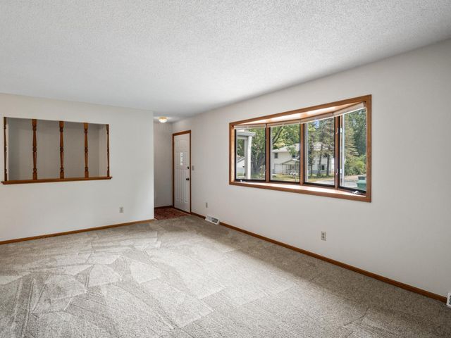 6573 Berkshire Lane N, Maple Grove, MN 55311