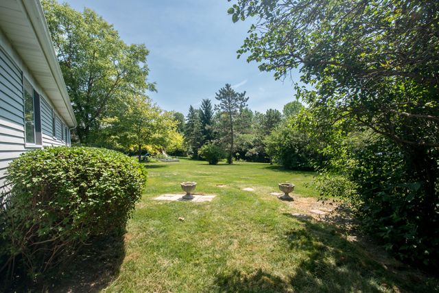 6595 Sauk Trail, Saline, MI 48176
