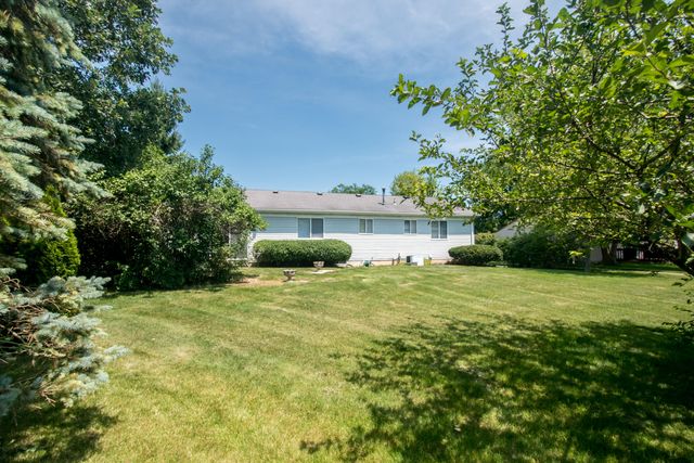 6595 Sauk Trail, Saline, MI 48176