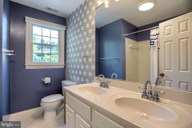 11 HICKORY MEADOW RD, Cockeysville, MD 21030