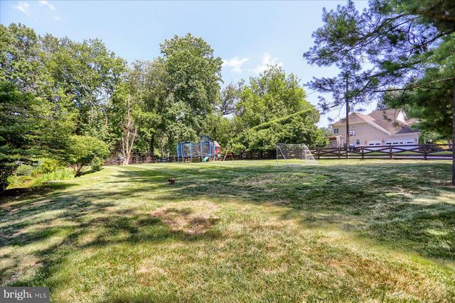 11 HICKORY MEADOW RD, Cockeysville, MD 21030