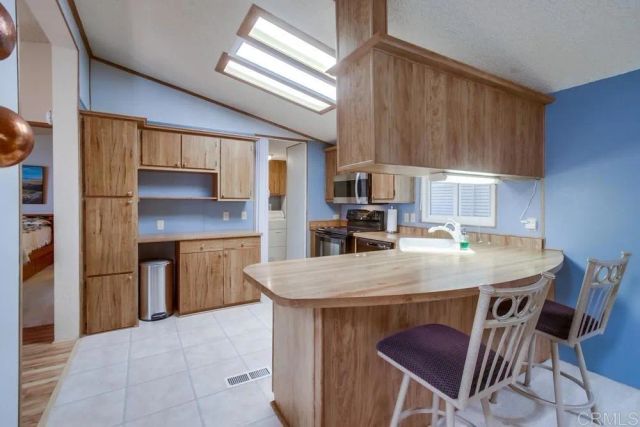 525 W El Norte Parkway 10, Escondido, CA 92026