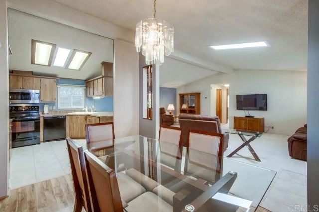525 W El Norte Parkway 10, Escondido, CA 92026