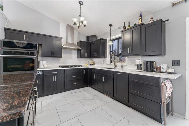 3521 170th Lane NE, Andover, MN 55304