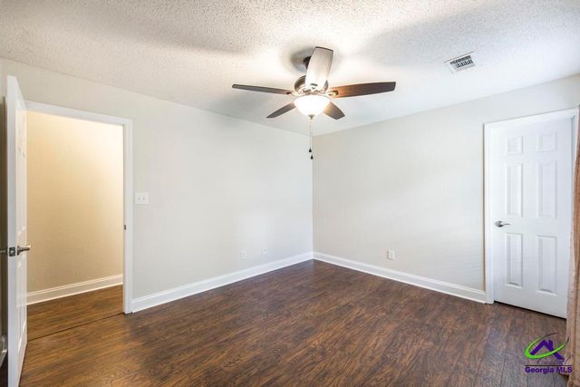 310 Woods Edge Way, Warner Robins, GA 31088