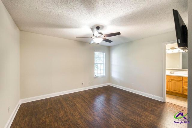 310 Woods Edge Way, Warner Robins, GA 31088