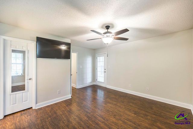 310 Woods Edge Way, Warner Robins, GA 31088