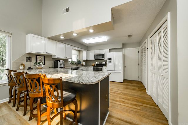 315 Mountain Ranch Dr., Fairfield Bay, AR 72088