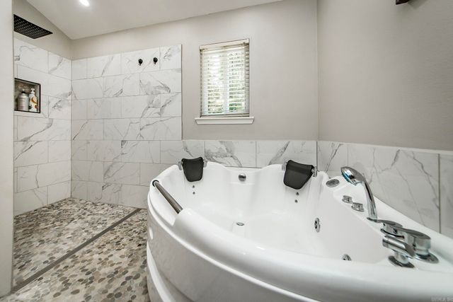 315 Mountain Ranch Dr., Fairfield Bay, AR 72088