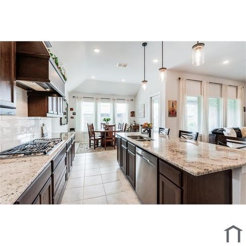 3512 Chacon Creek Trail, Celina, TX 75078