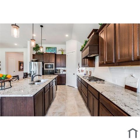 3512 Chacon Creek Trail, Celina, TX 75078