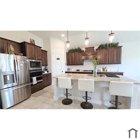 3512 Chacon Creek Trail, Celina, TX 75078