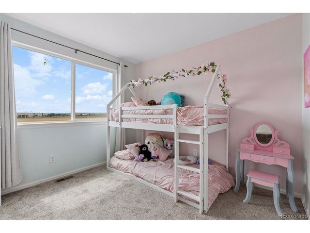 11095 River Oaks Ln, Henderson, CO 80640