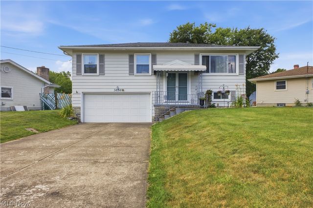 3656 High Meadow Drive, Canfield, OH 44406