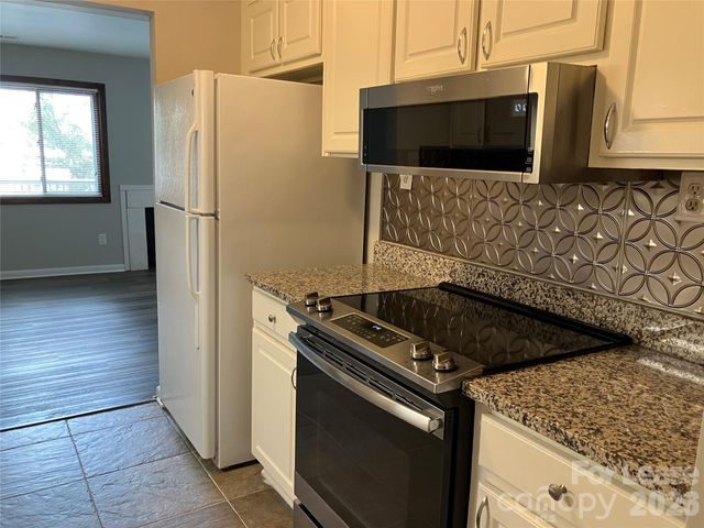 7942 Westcape Drive, Denver, NC 28037