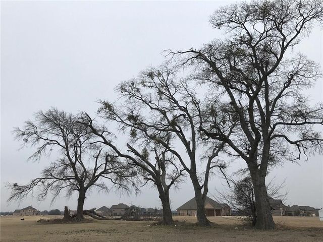 1922 Running Deer Lane, Gunter, TX 75058