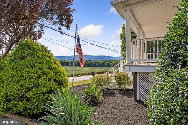 4071 KABLETOWN RD, Charles Town, WV 25414