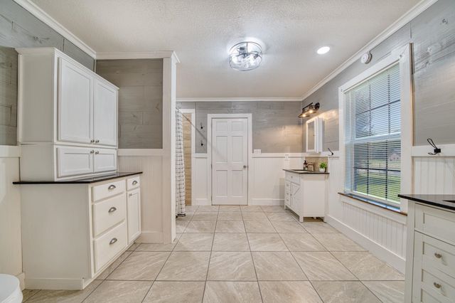 400 N Lake St., Waskom, TX 75692