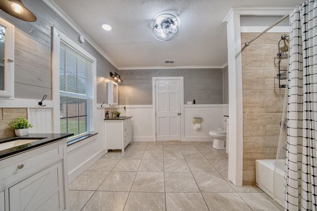 400 N Lake St., Waskom, TX 75692