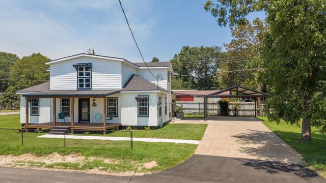 400 N Lake St., Waskom, TX 75692