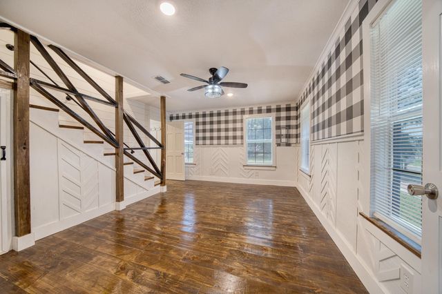 400 N Lake St., Waskom, TX 75692