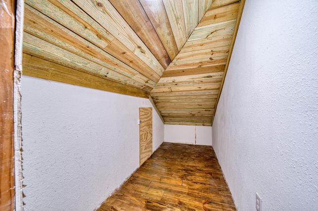 400 N Lake St., Waskom, TX 75692