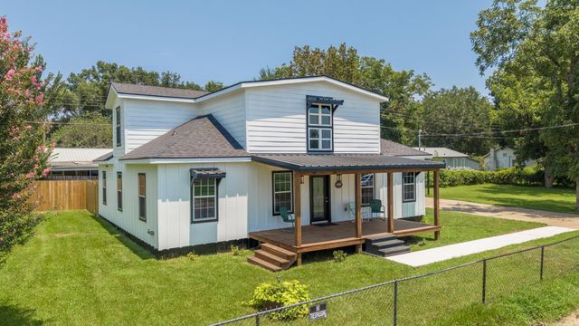 400 N Lake St., Waskom, TX 75692