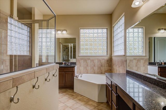 10242 Brangus RD, Driftwood, TX 78619