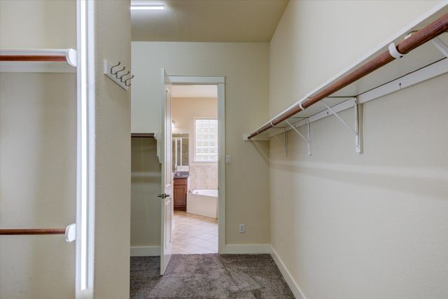 10242 Brangus RD, Driftwood, TX 78619