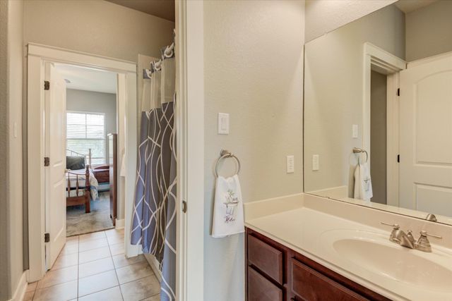 10242 Brangus RD, Driftwood, TX 78619
