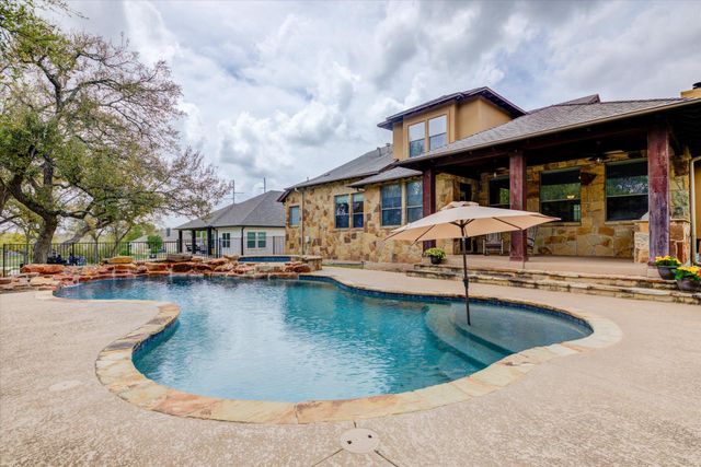 10242 Brangus RD, Driftwood, TX 78619