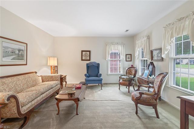 474 Dunmore DR, Newport News, VA 23602