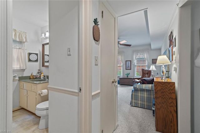474 Dunmore DR, Newport News, VA 23602