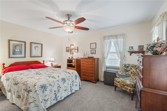 474 Dunmore DR, Newport News, VA 23602