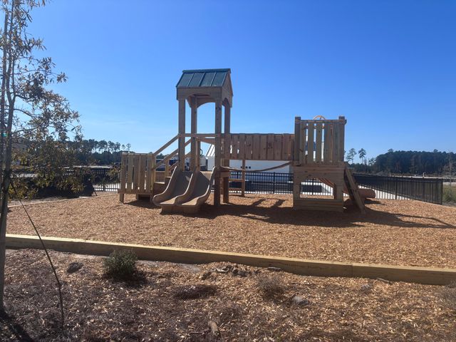 724 Ridgley Drive, Summerville, SC 29486