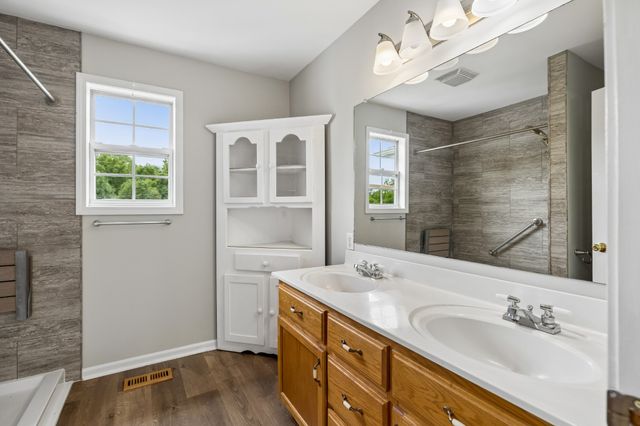 2501 Golden Pond Ln, Spring Hill, TN 37174