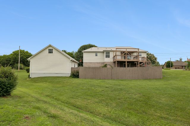 2501 Golden Pond Ln, Spring Hill, TN 37174