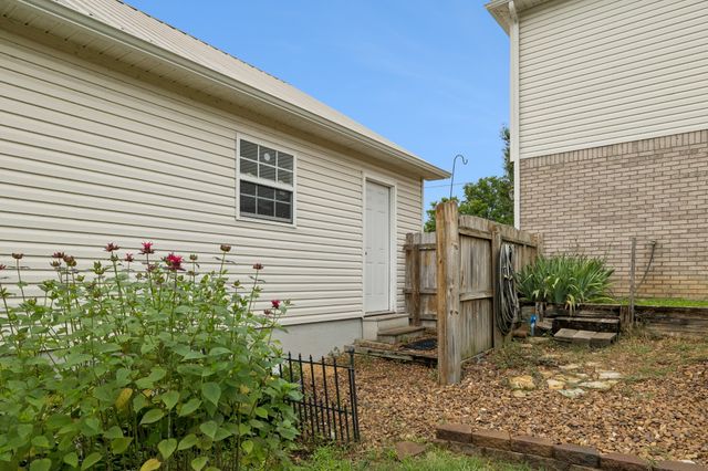 2501 Golden Pond Ln, Spring Hill, TN 37174